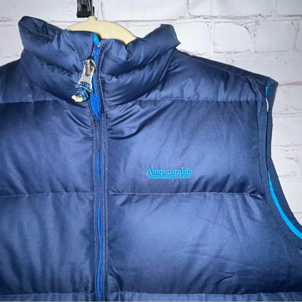 Abercrombie & Fitch‎ down puffer vest men’s size M - Picture 3 of 7